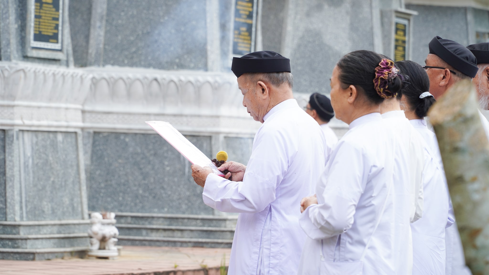 Chức sắc Hội Thánh dâng hương tại Thánh Lâm Phước Địa – ảnh 13