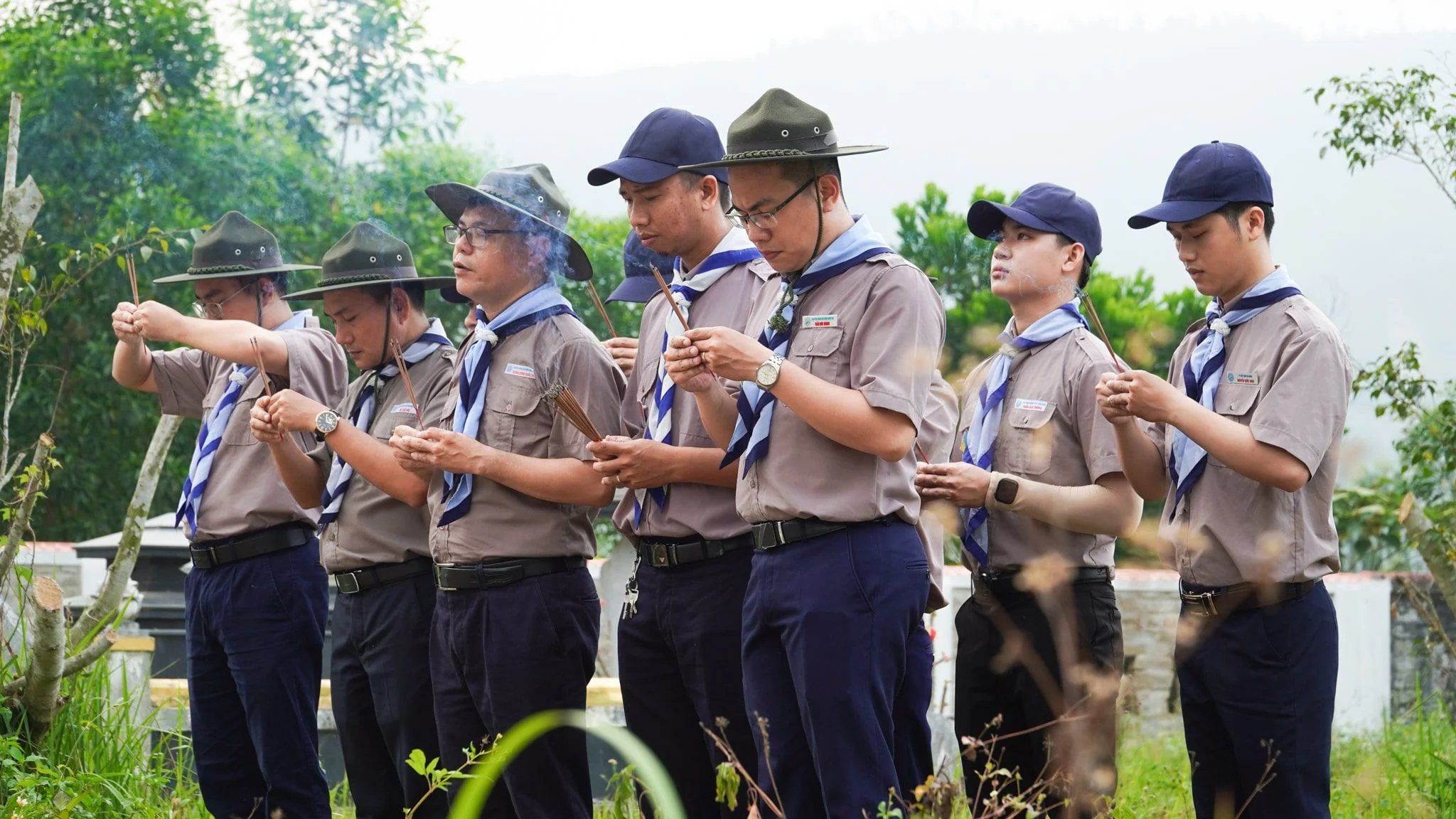Chức sắc Hội Thánh dâng hương tại Thánh Lâm Phước Địa – ảnh 14