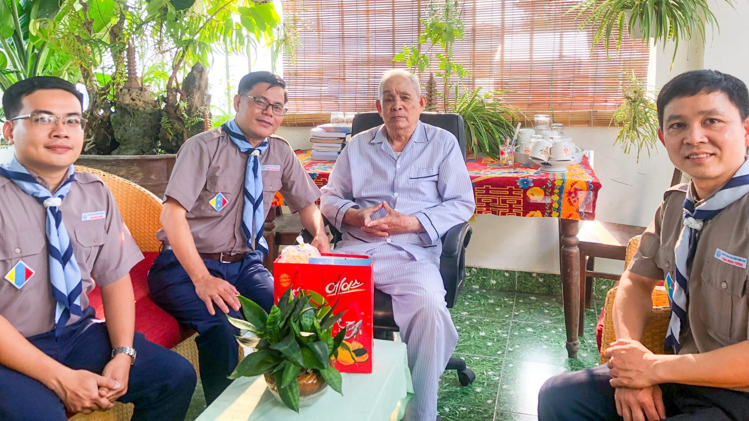 Ban Phụ trách GĐHĐ thăm và chúc Tết quý chức sắc Hội Thánh, quý cựu Huynh trưởng Hưng Đạo – ảnh 5