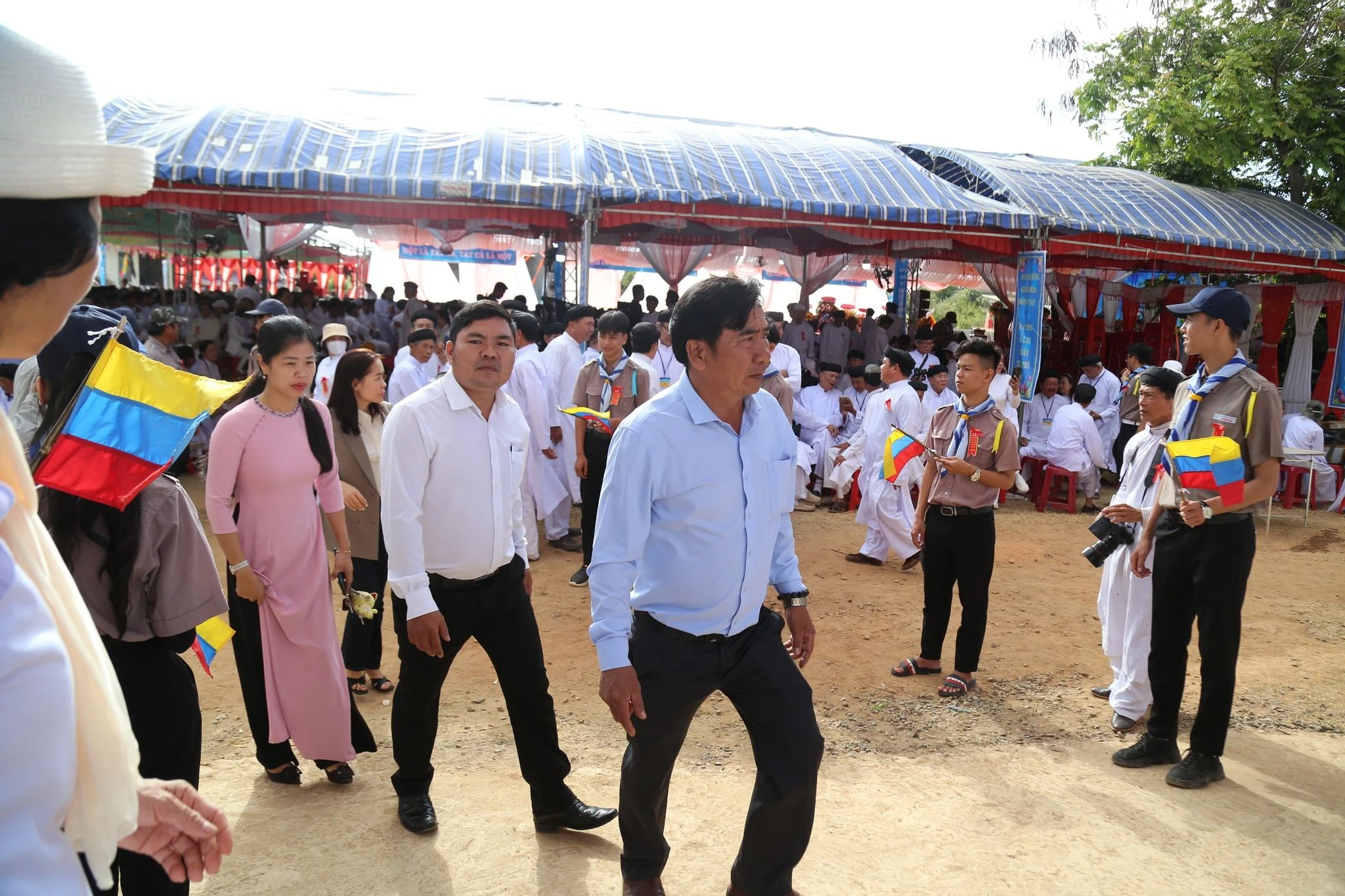 Lễ khánh thành Thánh thất Trung Điền – ảnh 61