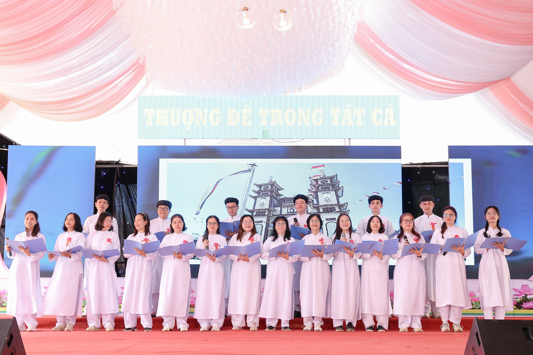Lễ khánh thành Thánh thất Trung Điền – ảnh 70