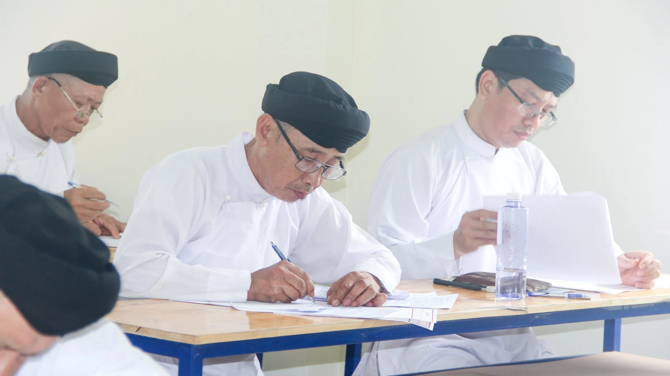 Hội Thánh tổ chức ôn kiểm Tứ Bửu pháp &amp; thọ phong sắc phái đối với khóa Lễ sanh nam năm Quý Mão – ảnh 14
