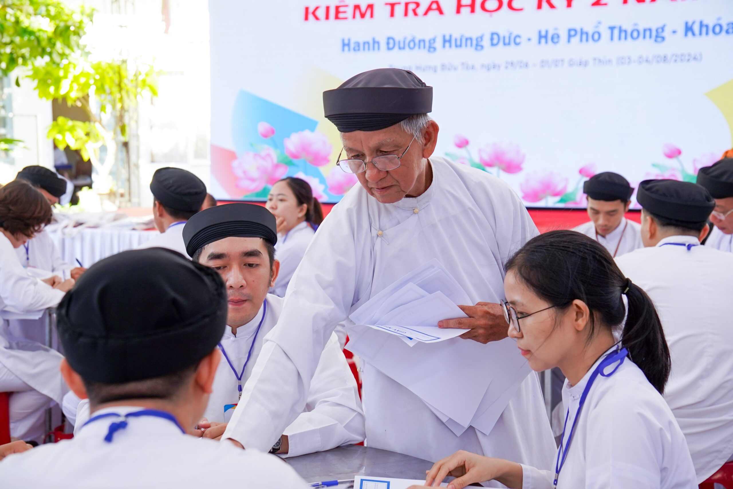 Hạnh đường Hưng Đức, hệ Phổ thông khóa 3 tổ chức kiểm tra học kỳ 2 năm thứ nhất và khai giảng năm thứ hai – ảnh 51