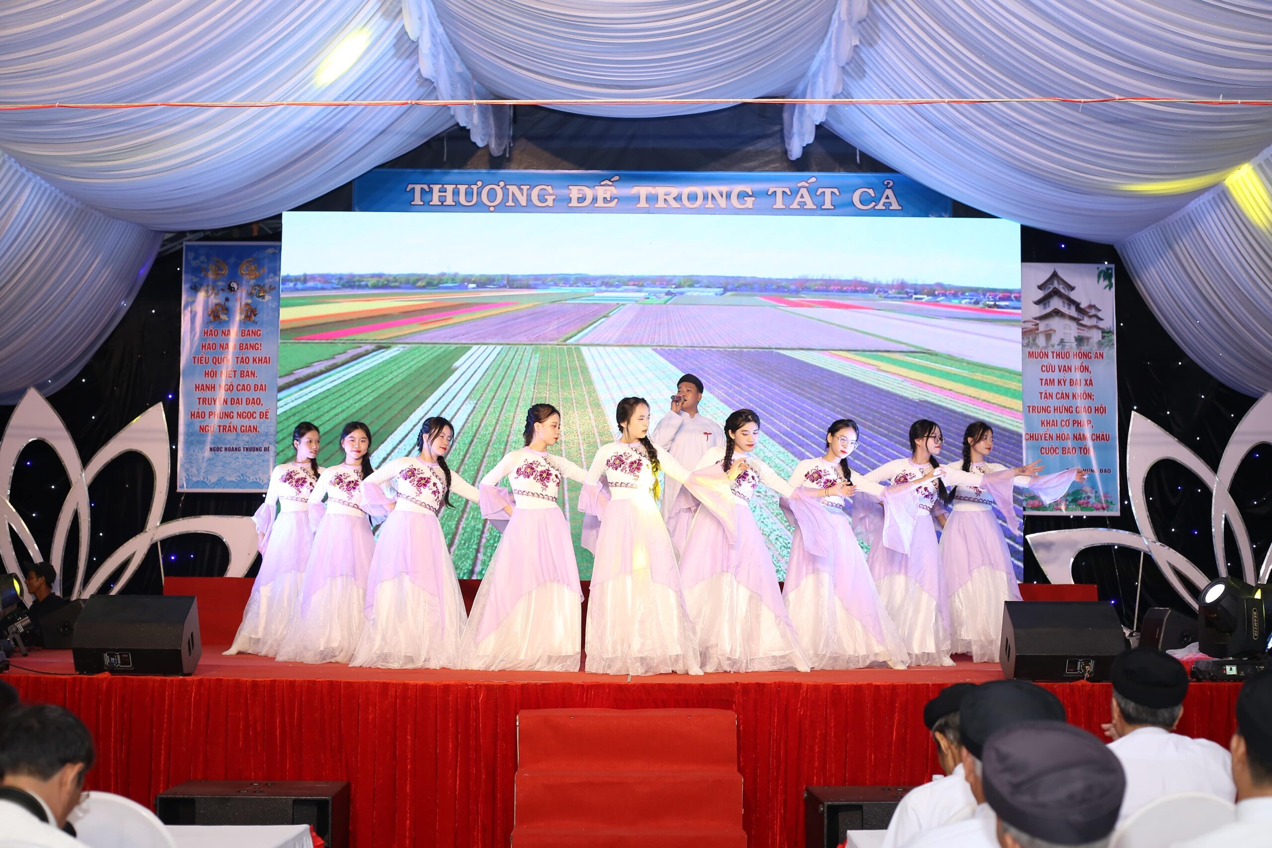 Lễ khánh thành Thánh sở và kỷ niệm 60 năm thành lập Họ đạo Trung Mỹ Tam Kỳ – ảnh 28