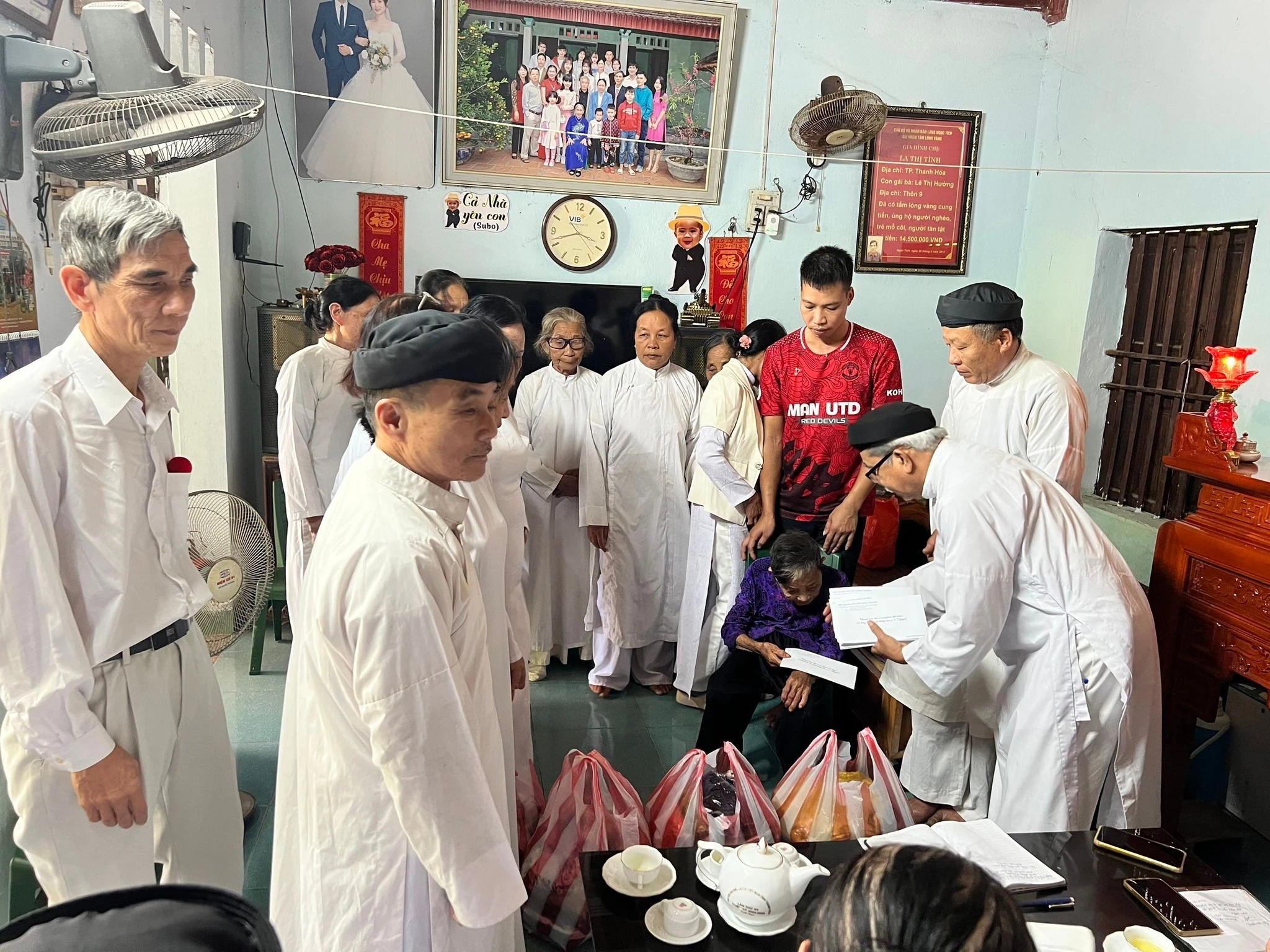 Đoàn công tác cứu trợ của Hội Thánh Truyền Giáo Cao Đài tổ chức đi cứu trợ đồng bào và thăm viếng bổn đạo tại tỉnh Thanh Hóa, hoàn thành chương trình cứu trợ đồng bào bị ảnh hưởng cơn bão số 3 (Yagi) – ảnh 5