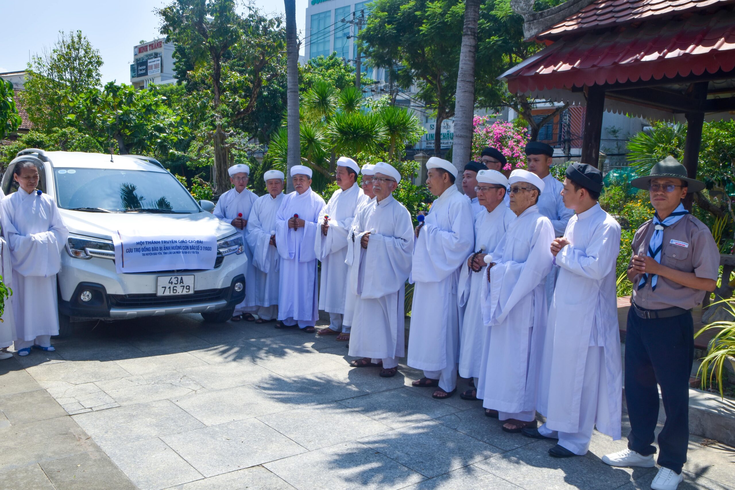 Hội Thánh dâng lễ cầu nguyện cho đoàn cứu trợ đồng bào bị ảnh hưởng cơn bão số 3 tại Lào Cai – ảnh 10