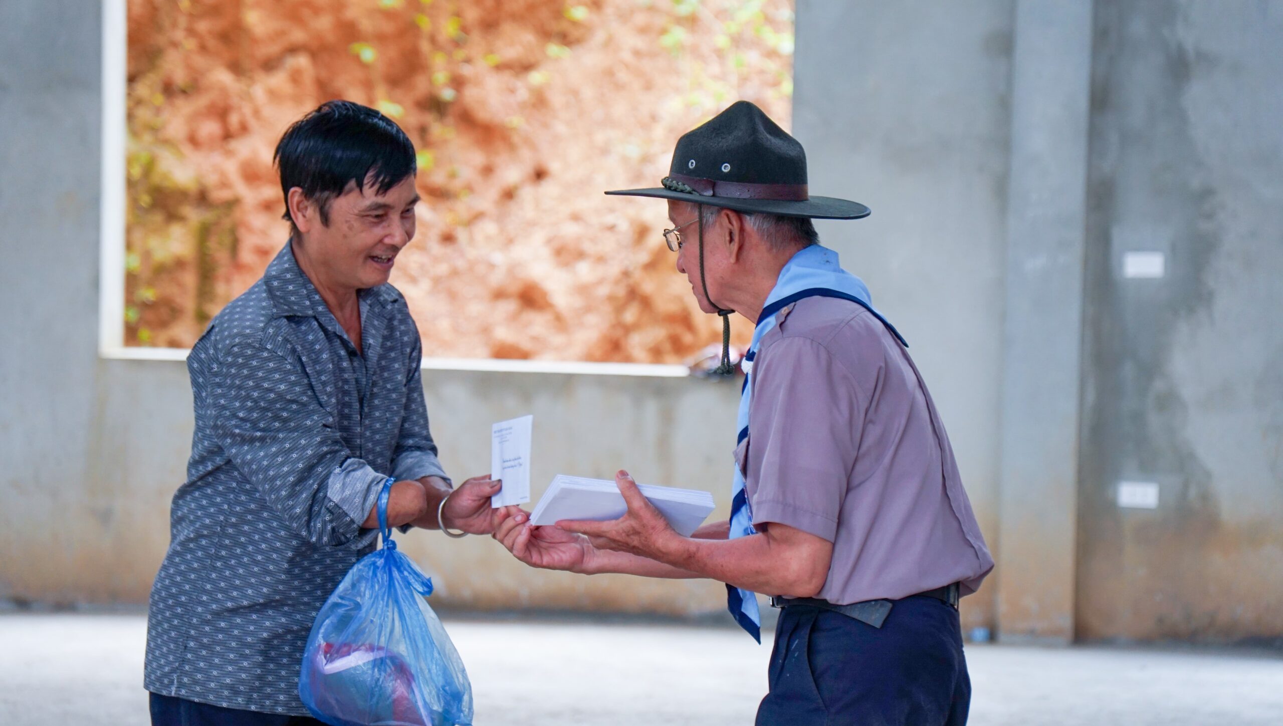 HỘI THÁNH TRUYỀN GIÁO CAO ĐÀI THỰC HIỆN CHUYẾN THIỆN NGUYỆN HỖ TRỢ ĐỒNG BÀO MIỀN BẮC BỊ BÃO LŨ (Cập nhật ngày thứ hai – 29/08 Giáp Thìn, 01/10/2024) – ảnh 47