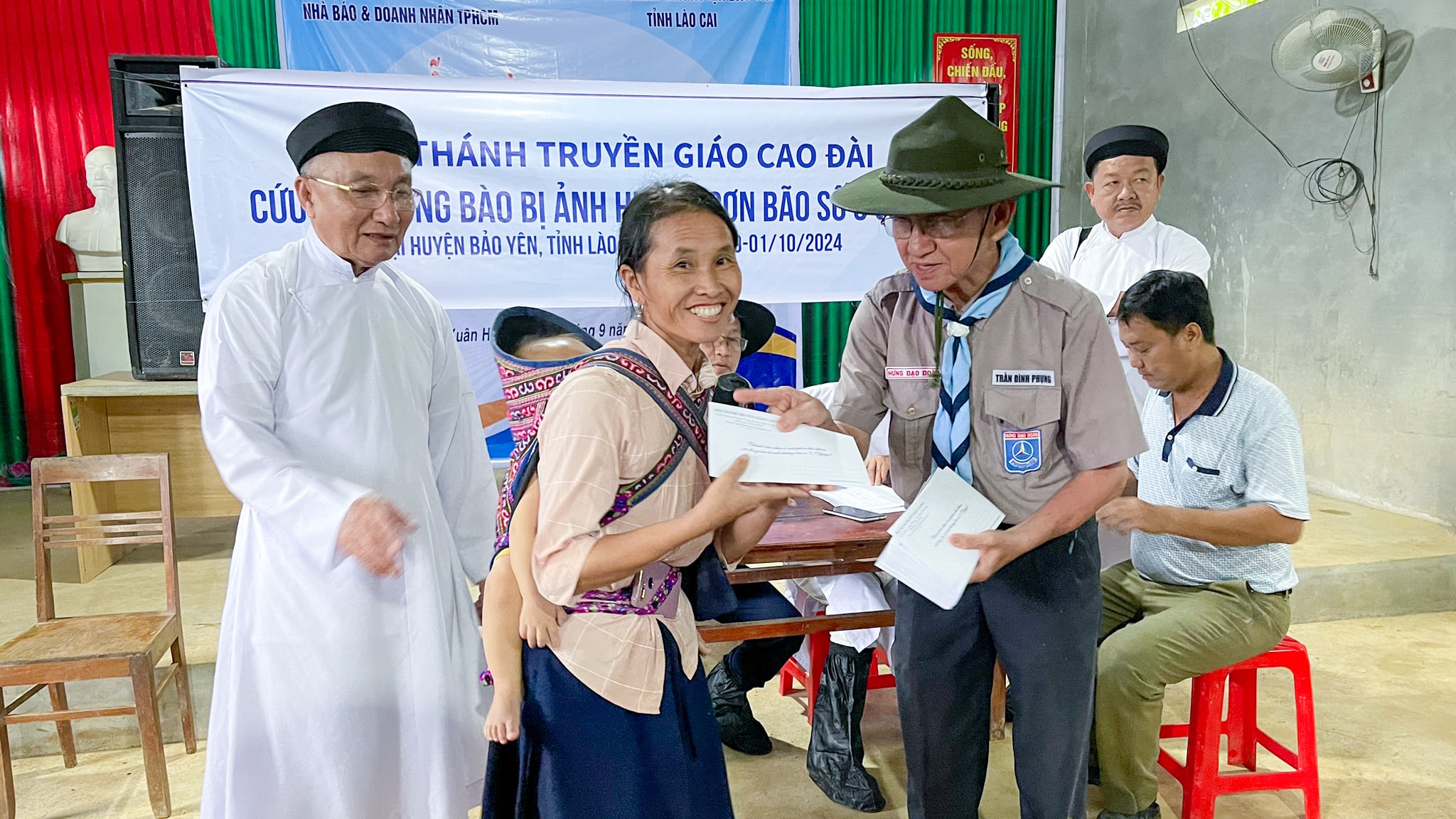 HỘI THÁNH TRUYỀN GIÁO CAO ĐÀI THỰC HIỆN CHUYẾN THIỆN NGUYỆN HỖ TRỢ ĐỒNG BÀO MIỀN BẮC BỊ BÃO LŨ (Cập nhật ngày thứ hai – 29/08 Giáp Thìn, 01/10/2024) – ảnh 56