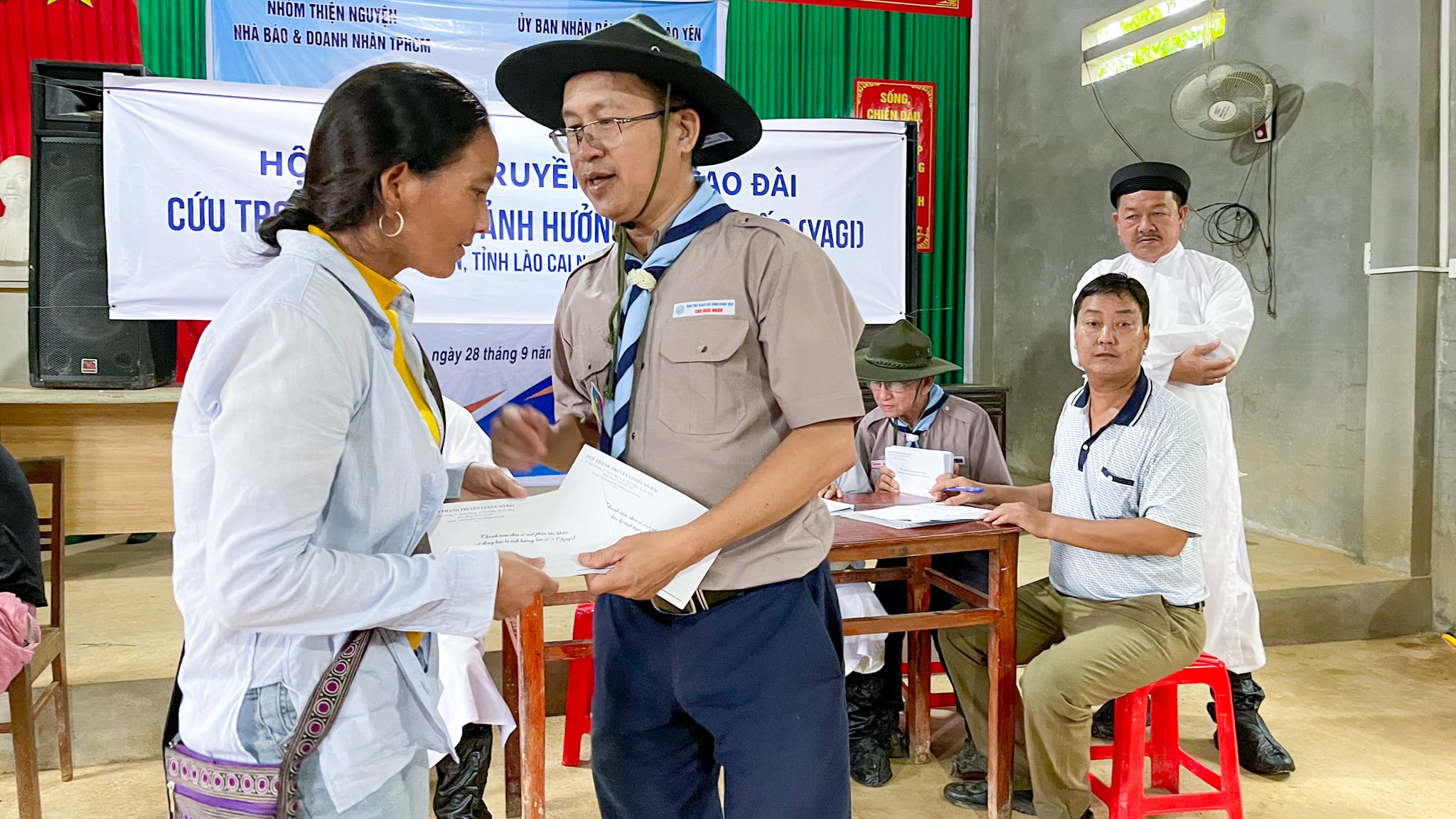 HỘI THÁNH TRUYỀN GIÁO CAO ĐÀI THỰC HIỆN CHUYẾN THIỆN NGUYỆN HỖ TRỢ ĐỒNG BÀO MIỀN BẮC BỊ BÃO LŨ (Cập nhật ngày thứ hai – 29/08 Giáp Thìn, 01/10/2024) – ảnh 58