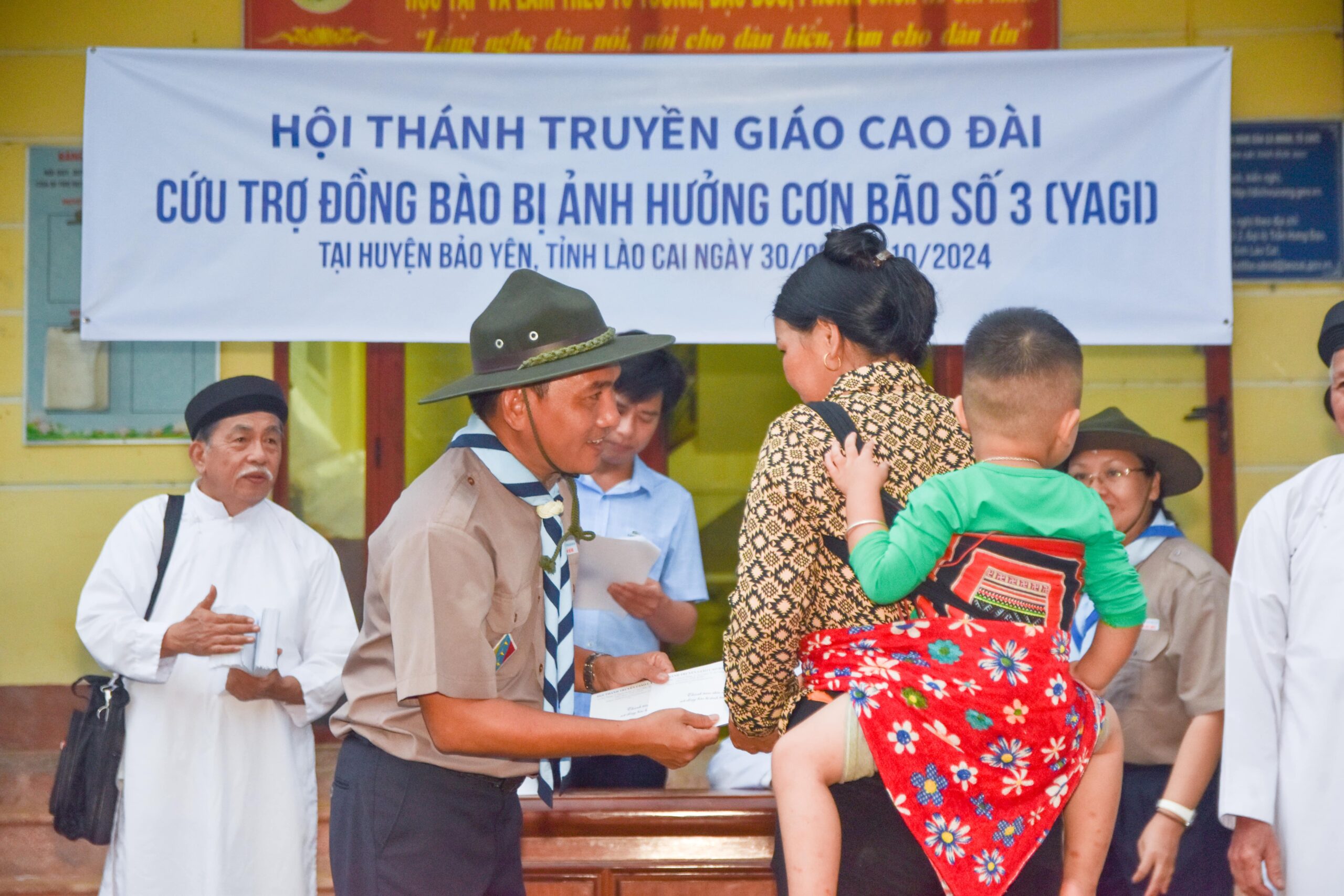 Hội Thánh Truyền Giáo Cao Đài thực hiện chuyến thiện nguyện hỗ trợ đồng bào miền Bắc bị bão lũ. – ảnh 23