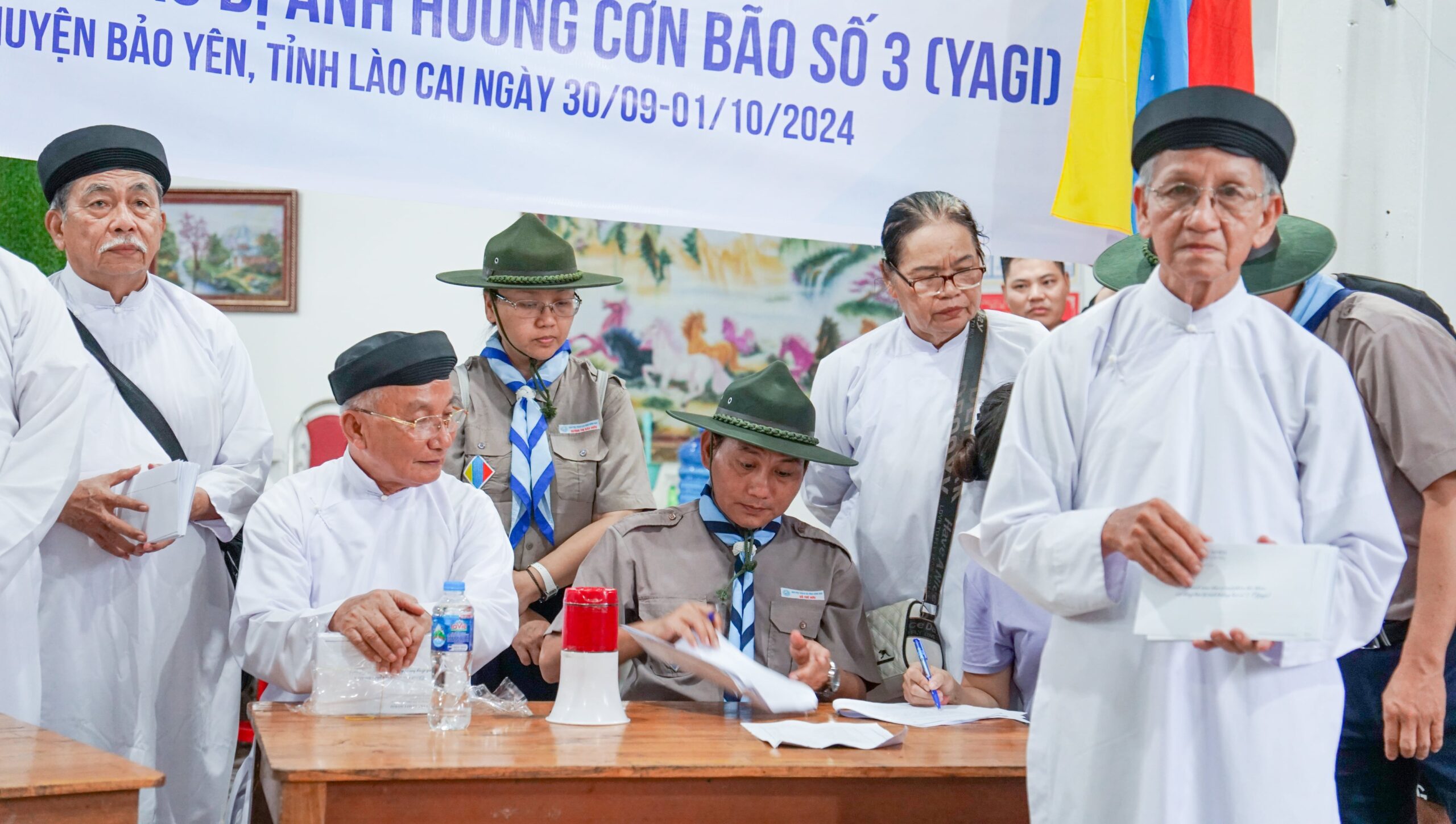 Hội Thánh Truyền Giáo Cao Đài thực hiện chuyến thiện nguyện hỗ trợ đồng bào miền Bắc bị bão lũ. – ảnh 43