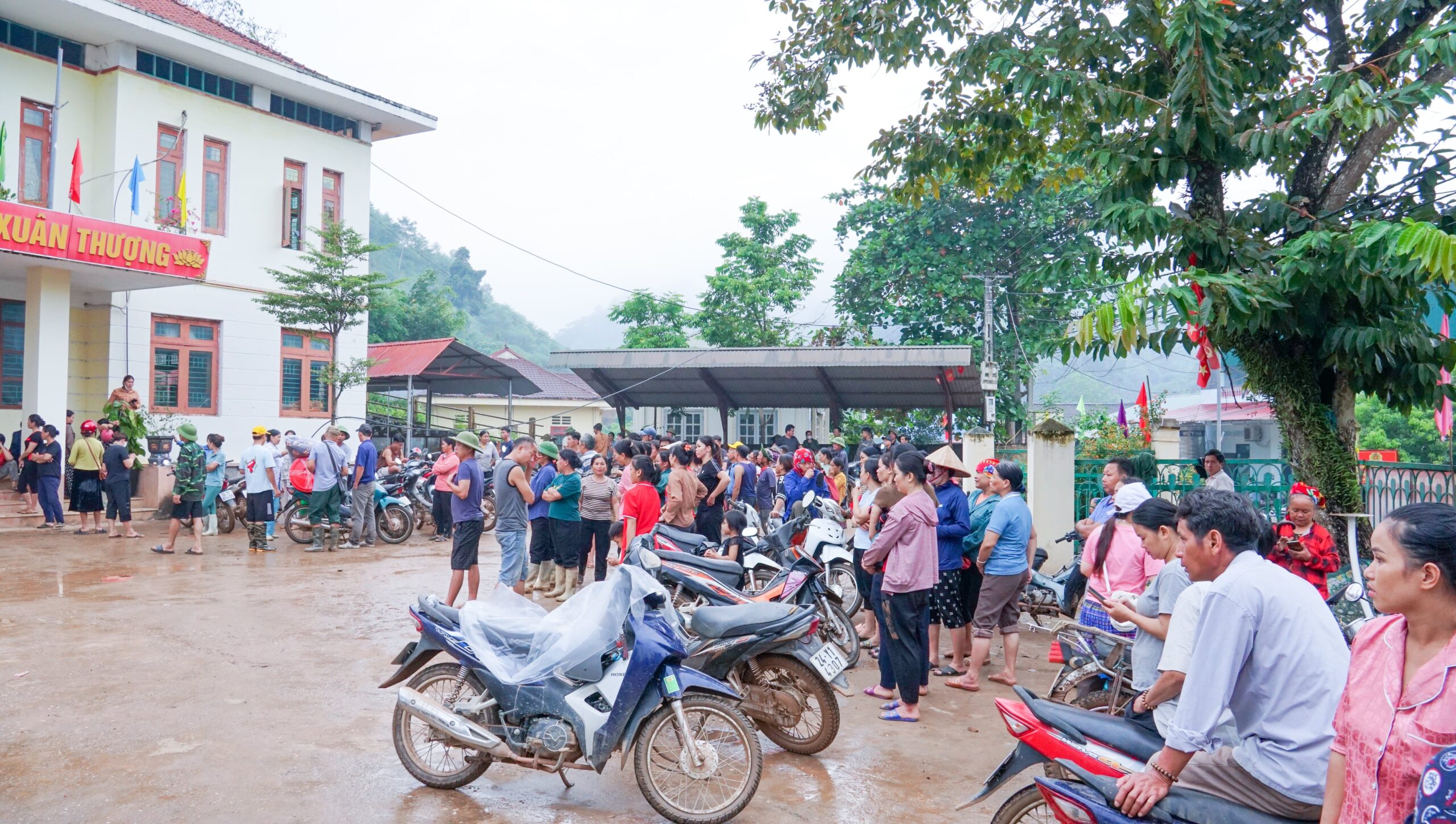 Hội Thánh Truyền Giáo Cao Đài thực hiện chuyến thiện nguyện hỗ trợ đồng bào miền Bắc bị bão lũ. – ảnh 59