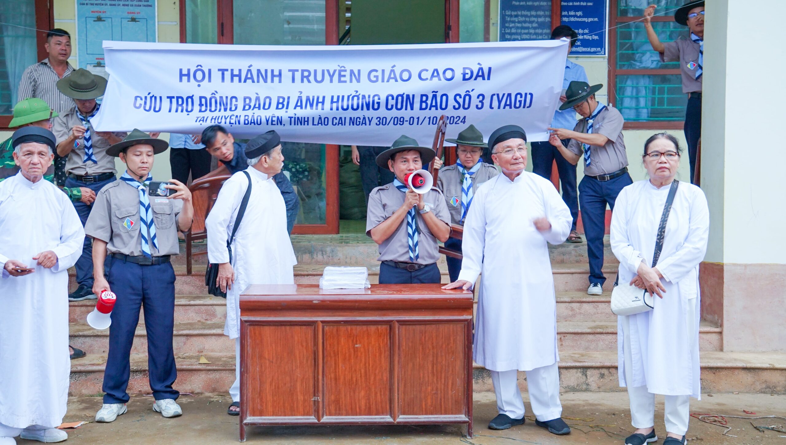 Hội Thánh Truyền Giáo Cao Đài thực hiện chuyến thiện nguyện hỗ trợ đồng bào miền Bắc bị bão lũ. – ảnh 62