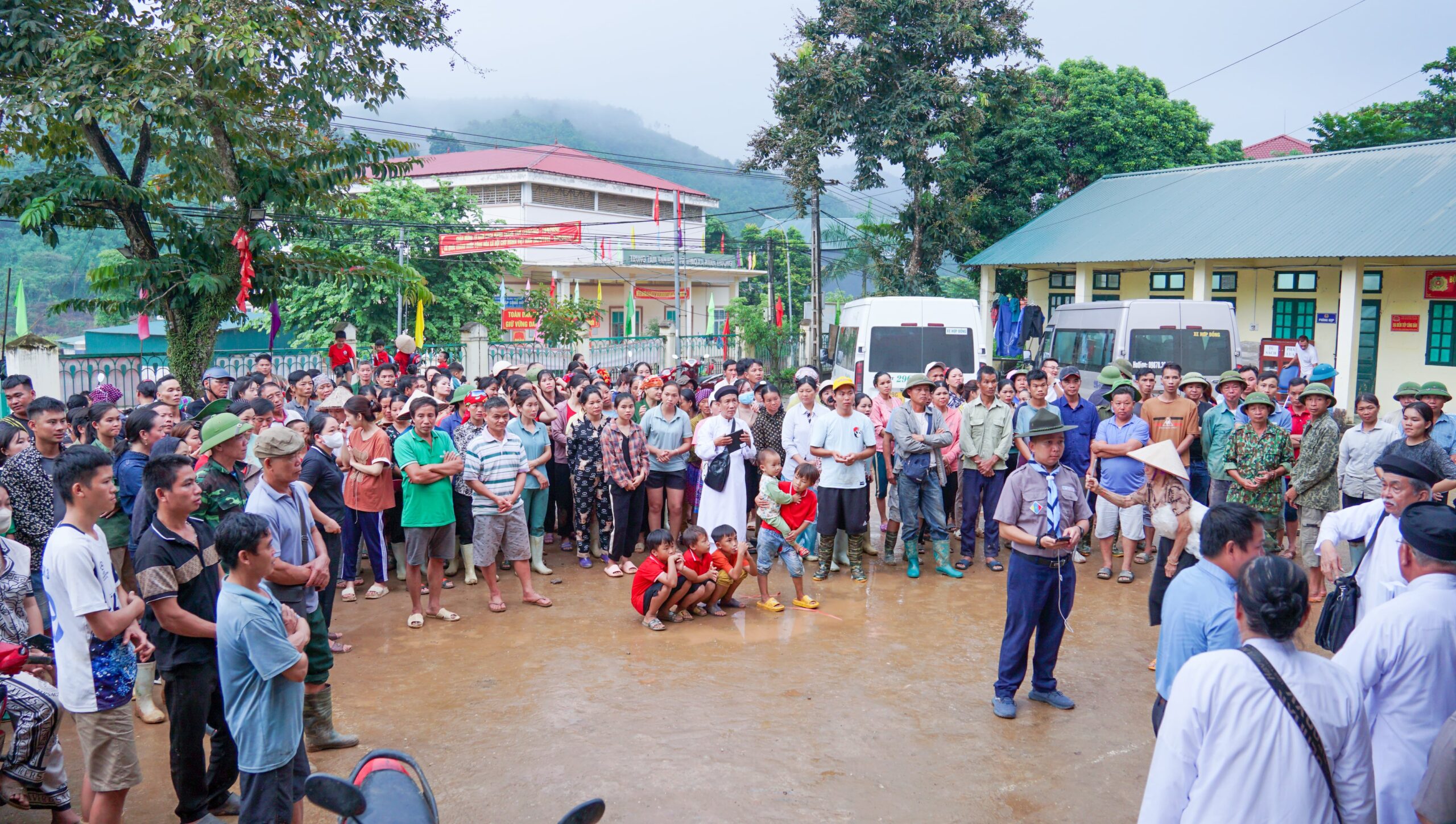 Hội Thánh Truyền Giáo Cao Đài thực hiện chuyến thiện nguyện hỗ trợ đồng bào miền Bắc bị bão lũ. – ảnh 64