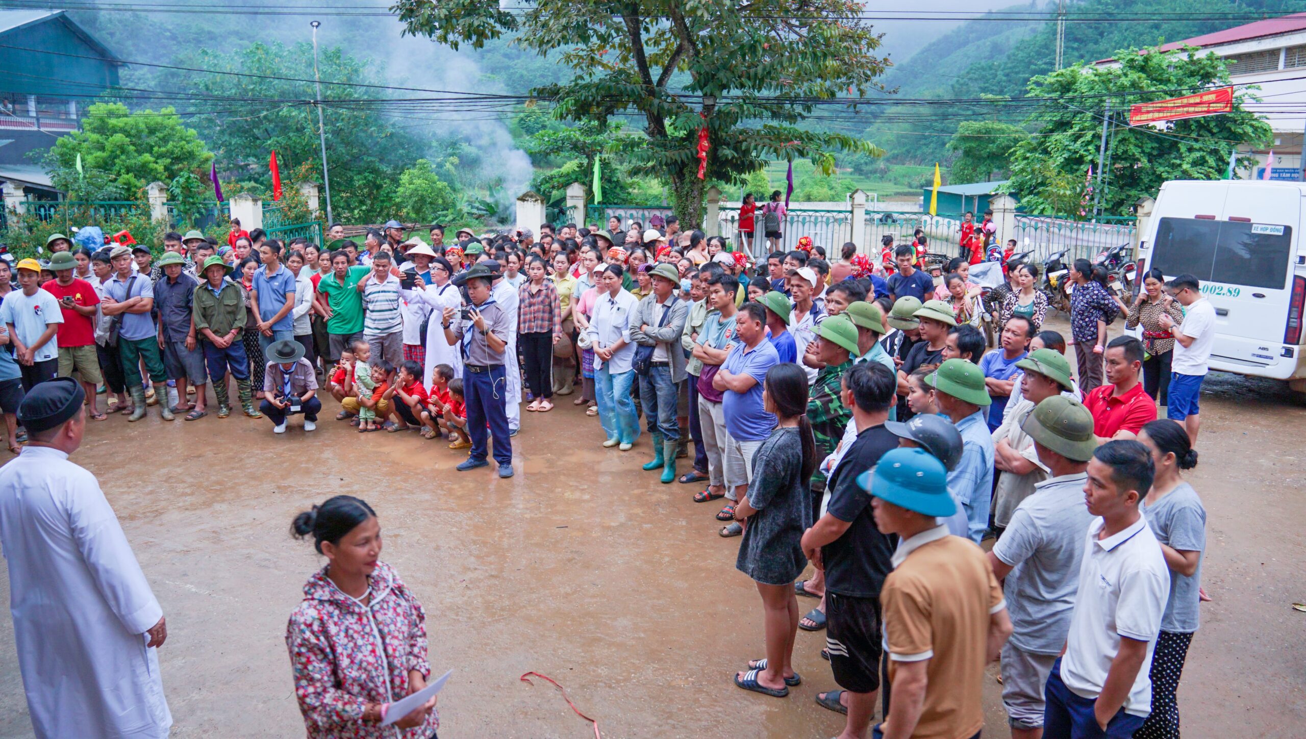 Hội Thánh Truyền Giáo Cao Đài thực hiện chuyến thiện nguyện hỗ trợ đồng bào miền Bắc bị bão lũ. – ảnh 66