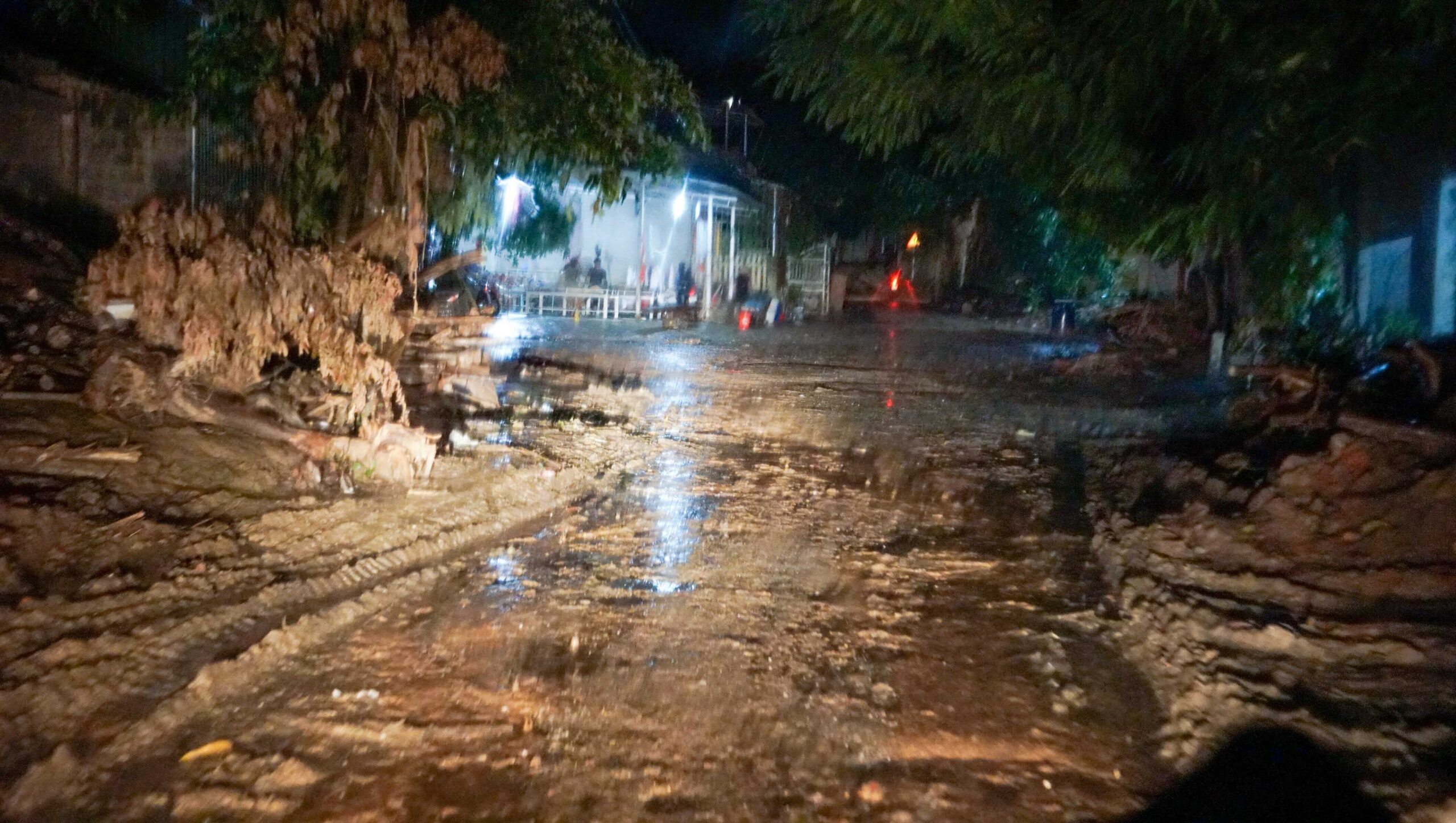 Hội Thánh Truyền Giáo Cao Đài thực hiện chuyến thiện nguyện hỗ trợ đồng bào miền Bắc bị bão lũ. – ảnh 80