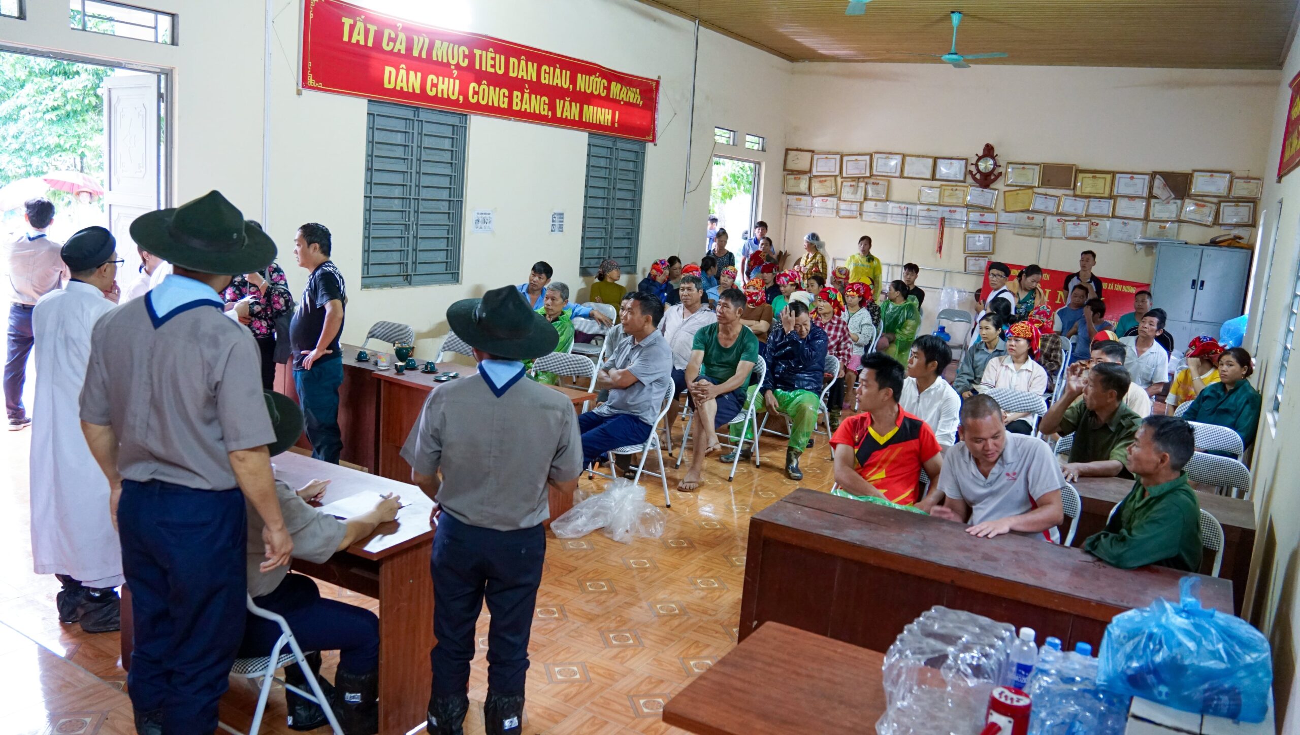 HỘI THÁNH TRUYỀN GIÁO CAO ĐÀI THỰC HIỆN CHUYẾN THIỆN NGUYỆN HỖ TRỢ ĐỒNG BÀO MIỀN BẮC BỊ BÃO LŨ (Cập nhật ngày thứ hai – 29/08 Giáp Thìn, 01/10/2024) – ảnh 10