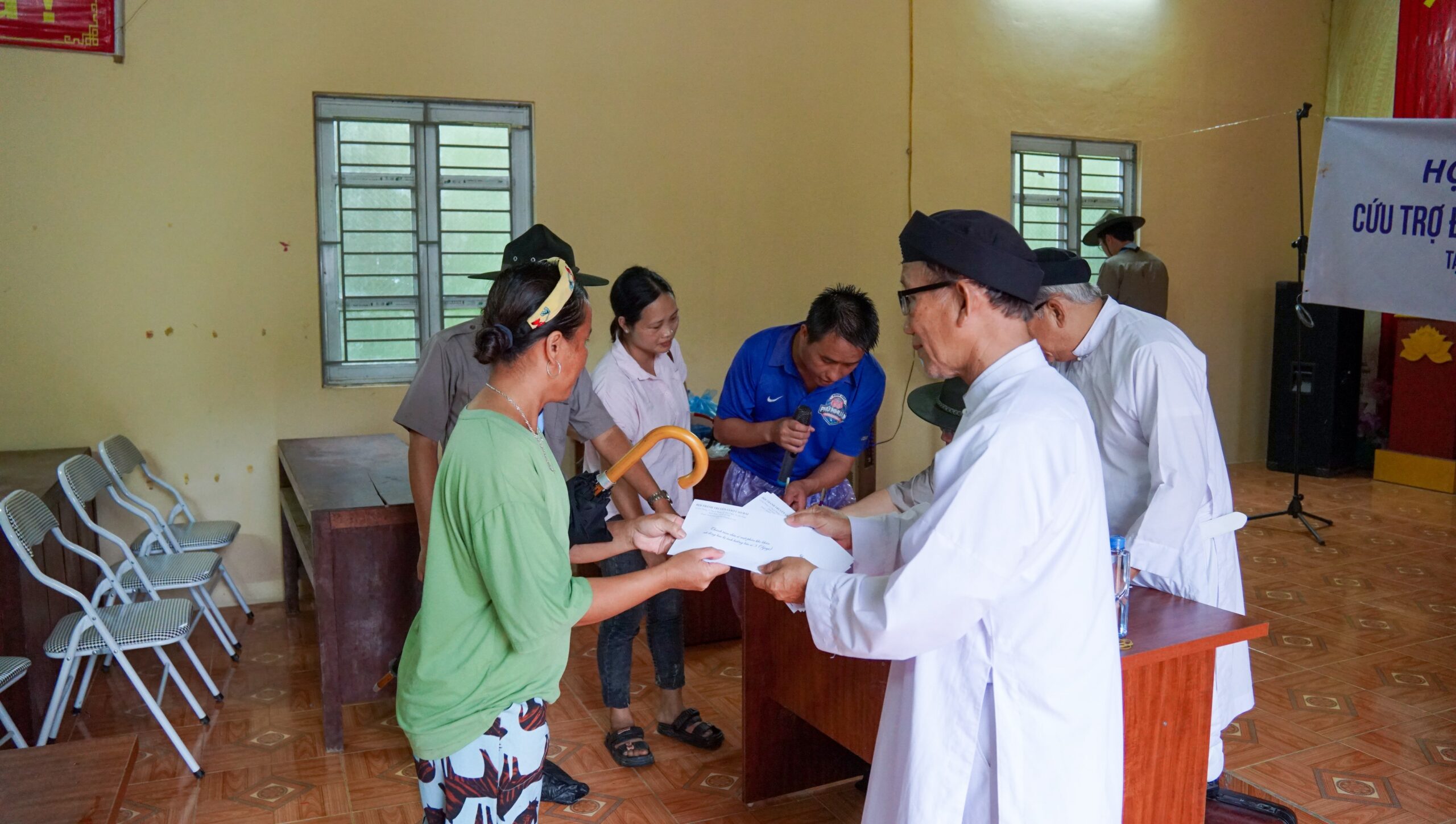 HỘI THÁNH TRUYỀN GIÁO CAO ĐÀI THỰC HIỆN CHUYẾN THIỆN NGUYỆN HỖ TRỢ ĐỒNG BÀO MIỀN BẮC BỊ BÃO LŨ (Cập nhật ngày thứ hai – 29/08 Giáp Thìn, 01/10/2024) – ảnh 23