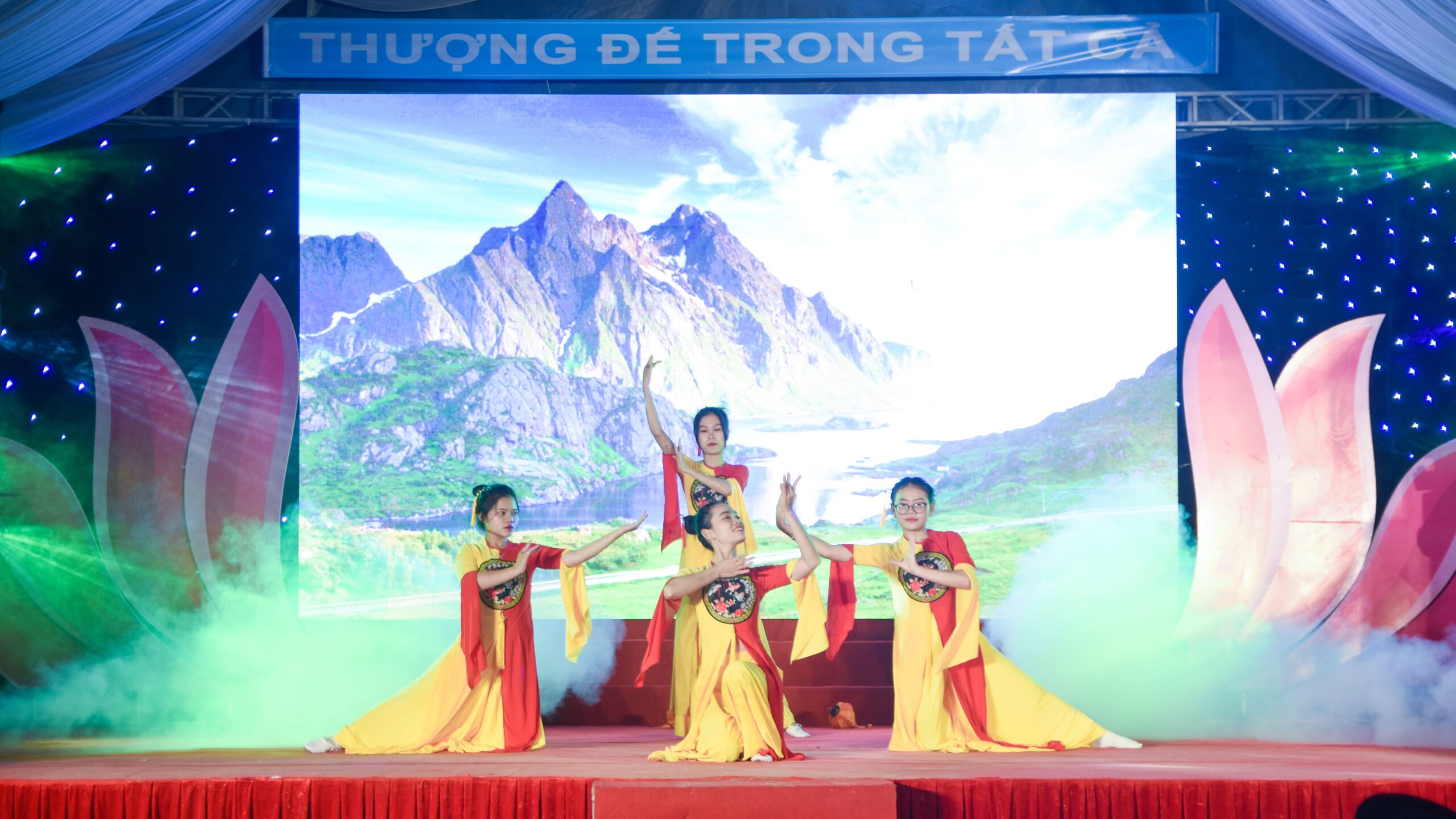 Lễ khởi công xây dựng ngôi Báo Ân Từ, hội trường và các công trình phụ tại Linh Tháp – ảnh 14