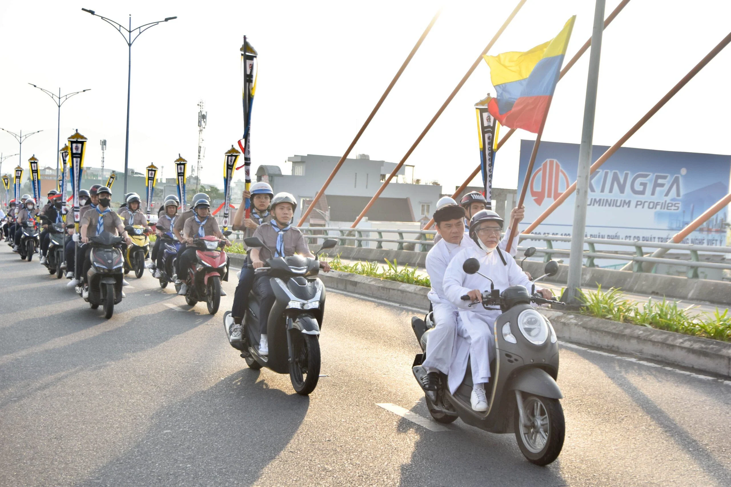 Lễ an táng – ảnh 25