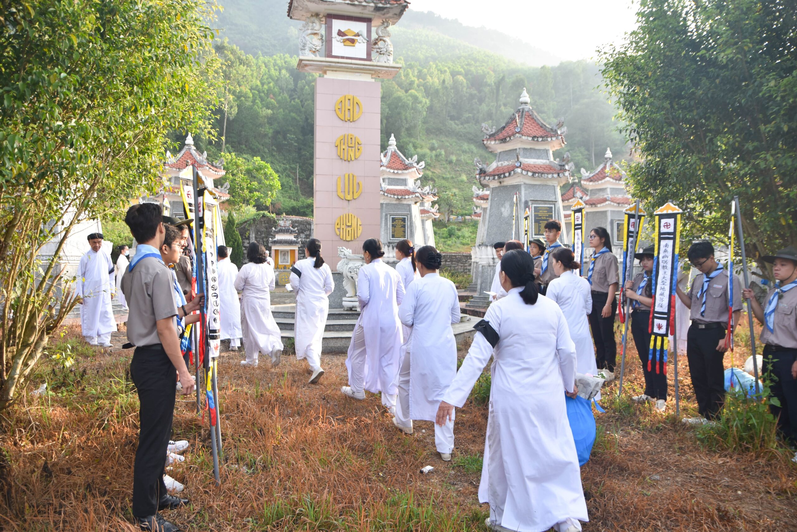 Lễ an táng – ảnh 30