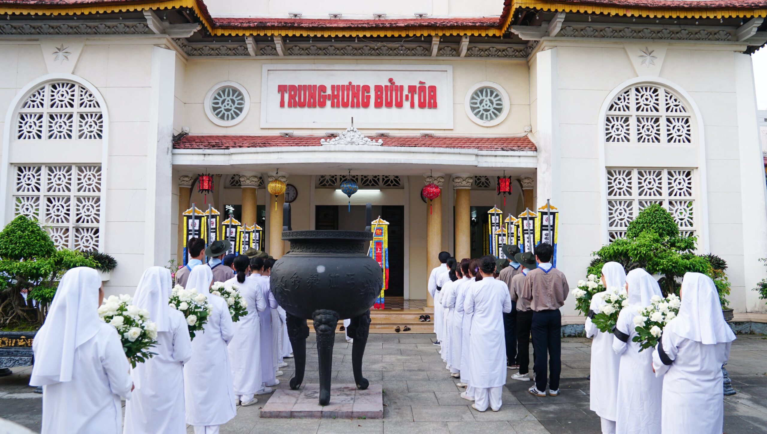 Lễ an táng – ảnh 44