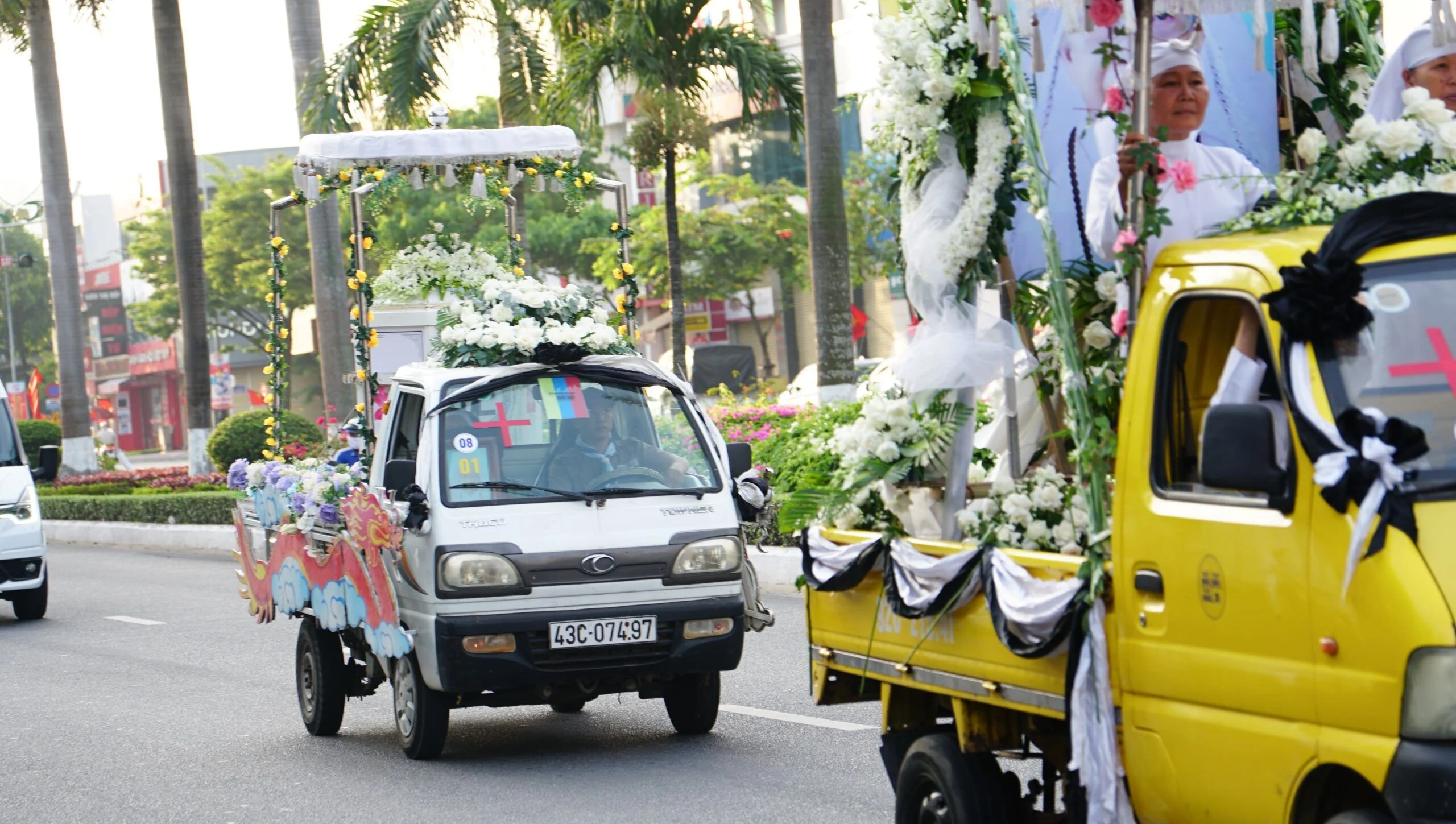Lễ an táng – ảnh 46