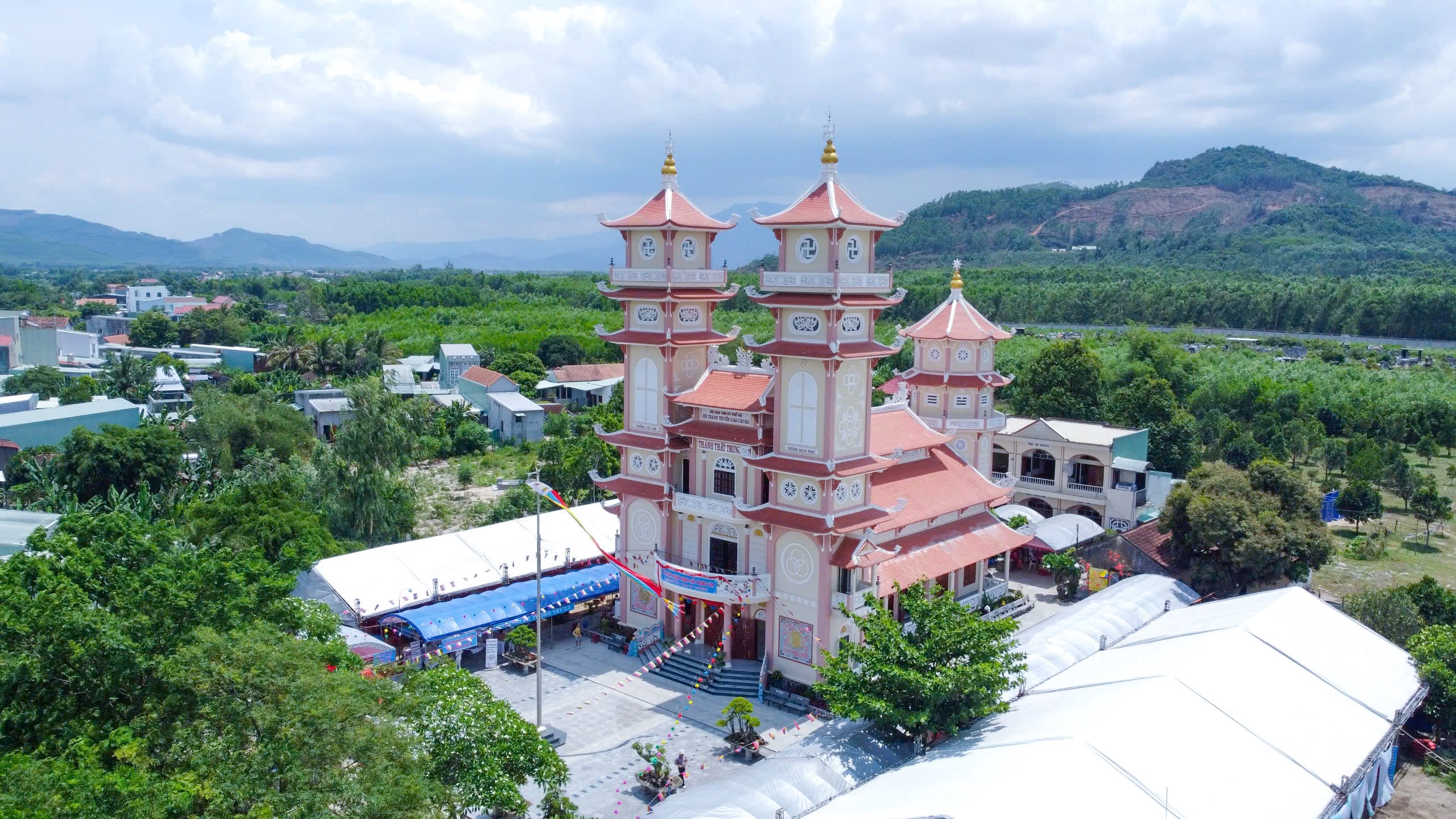 Lễ khánh thành Thánh thất Trung Tâm – ảnh 1