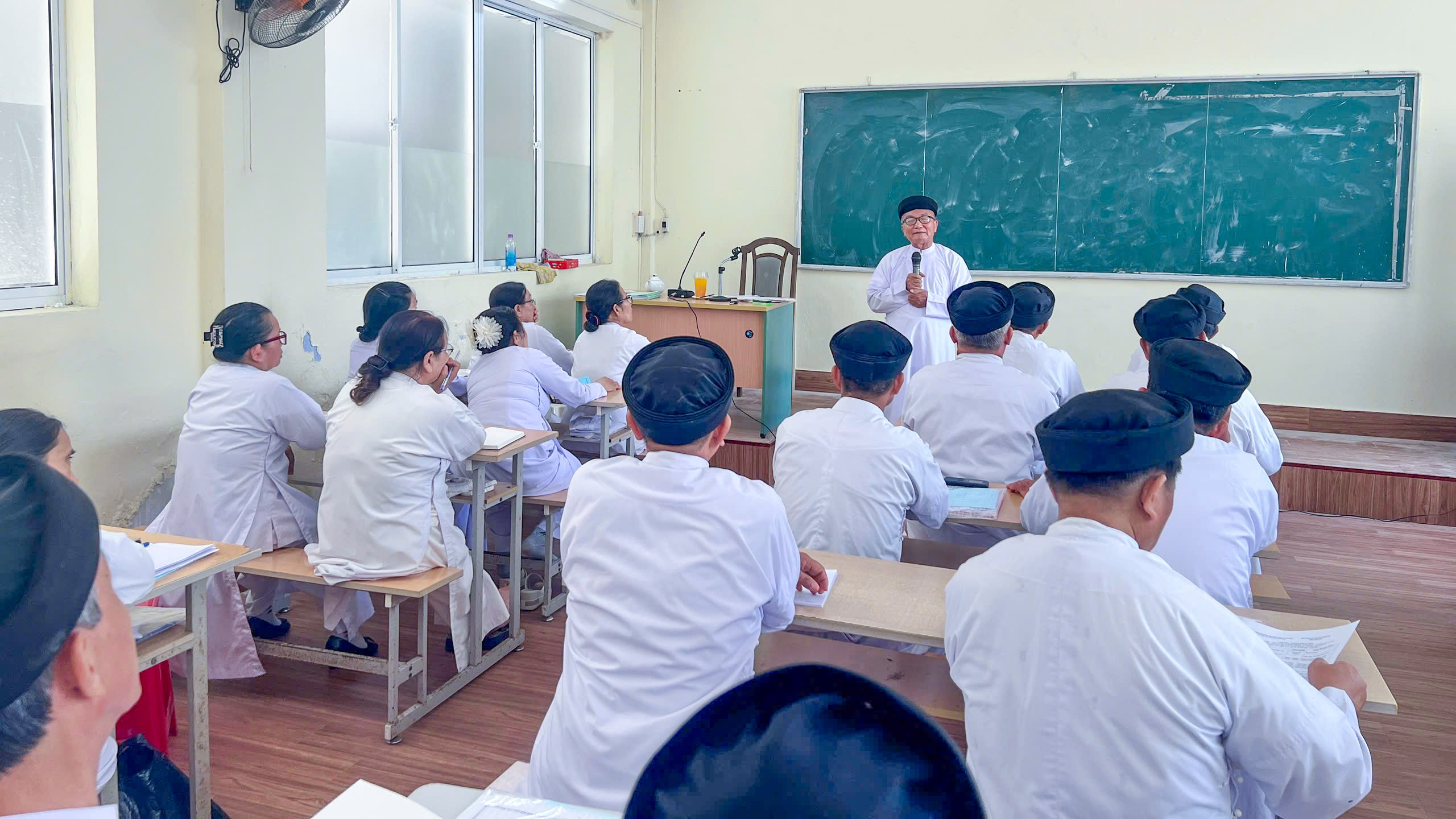 Hội Thánh tổ chức lễ thọ phong Lễ sanh, Hành thiện, Tùng sỹ quân – ảnh 26
