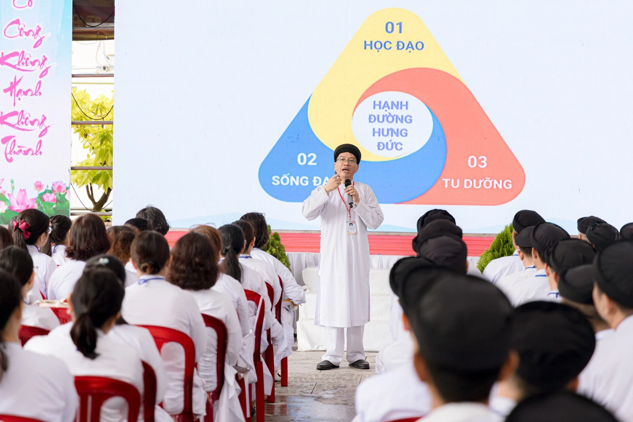 Hạnh đường Hưng Đức – hệ Phổ thông – khóa 3 tổ chức lễ khai giảng năm thứ 3 – ảnh 24