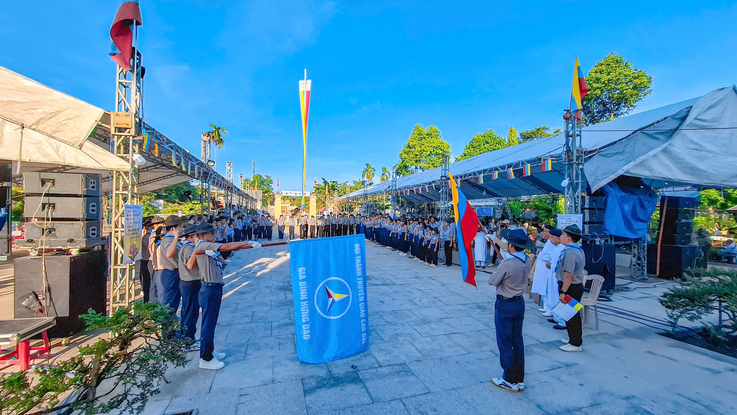 Lễ an vị ngôi Báo Ân Từ Linh Tháp và chương trình hồi hướng, kỷ niệm Chư Thánh Tông Đồ – ảnh 4