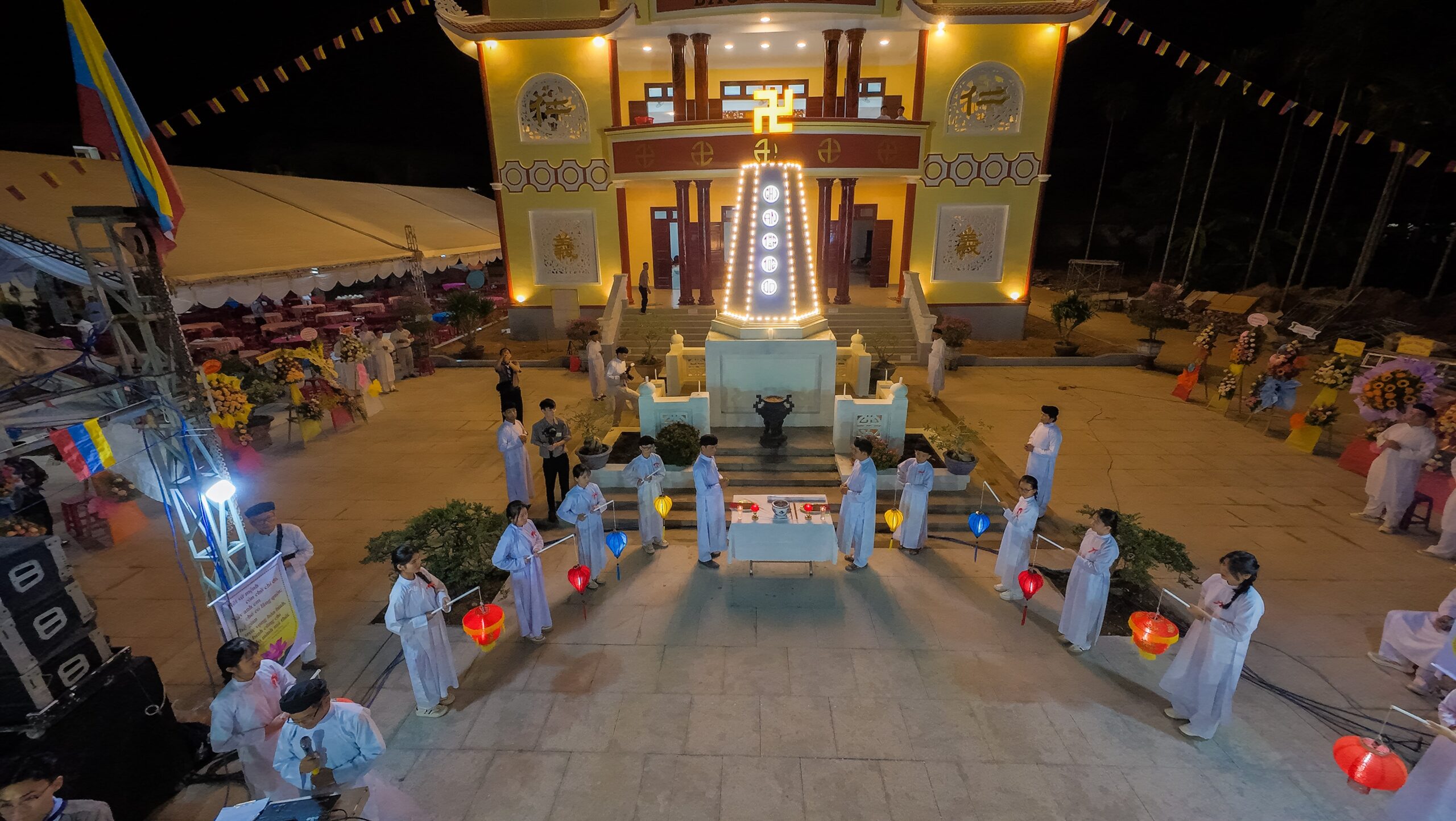 Lễ an vị ngôi Báo Ân Từ Linh Tháp và chương trình hồi hướng, kỷ niệm Chư Thánh Tông Đồ – ảnh 9