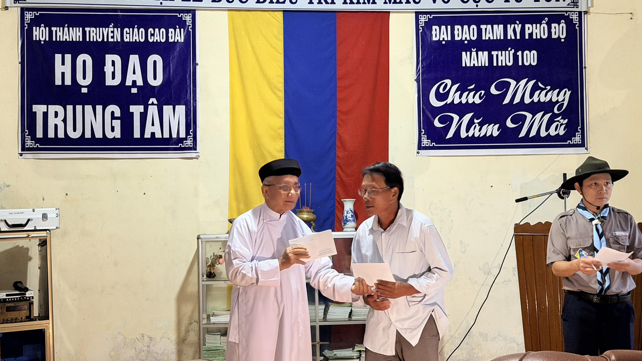 Đoàn công tác cứu trợ Hội Thánh đi thăm và hỗ trợ đồng đạo tại Phú Yên, Bình Định &amp; Quảng Ngãi – ảnh 11