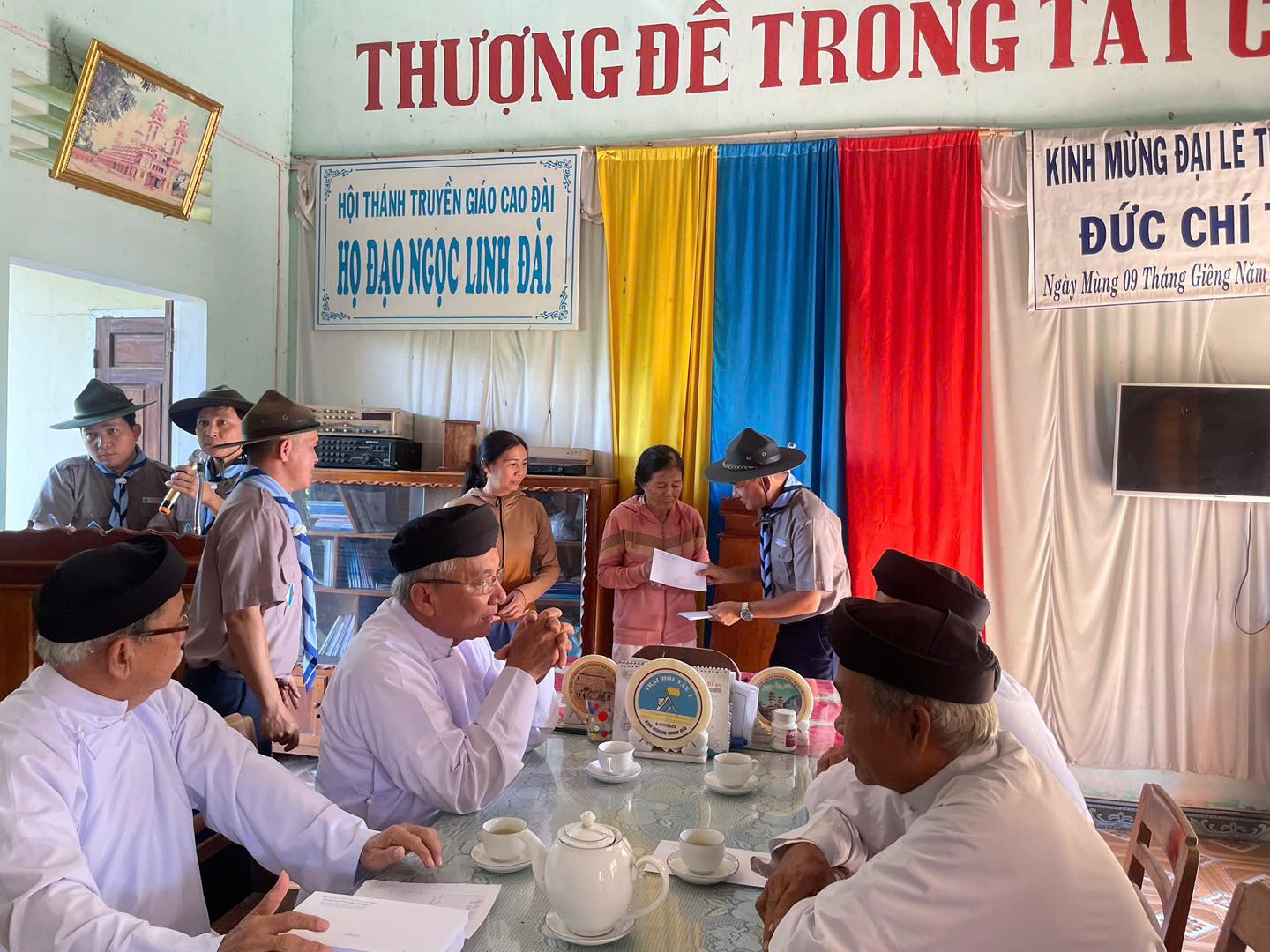 Đoàn công tác cứu trợ Hội Thánh đi thăm và hỗ trợ đồng đạo tại Phú Yên, Bình Định &amp; Quảng Ngãi – ảnh 2
