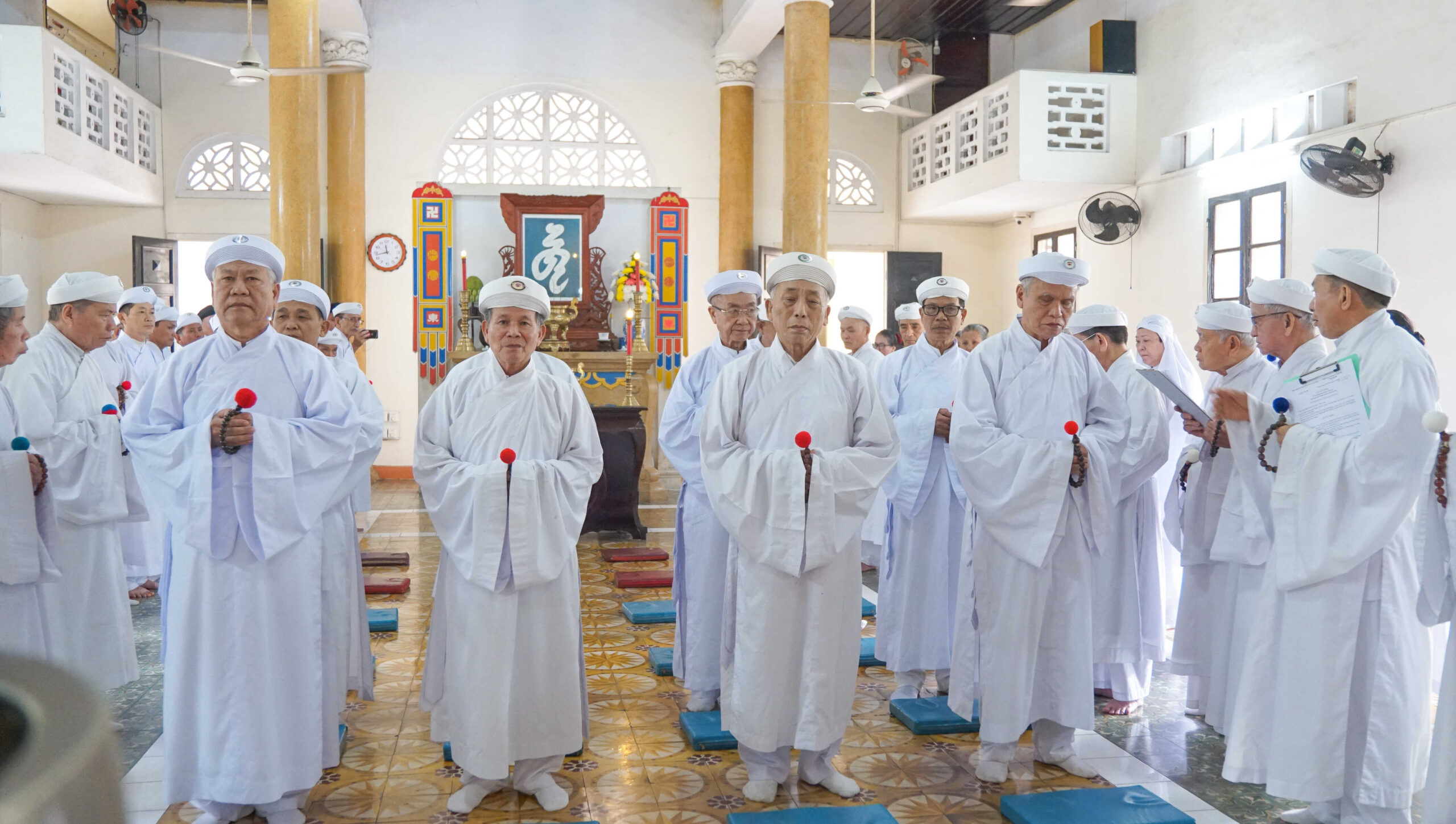 Lễ ban trao Thiên phục Đầu Họ đạo và lễ bái mạng thọ nhiệm Đầu Họ đạo, Ban Điều hành Tịnh thất, Ban Cai quản Họ đạo – ảnh 17