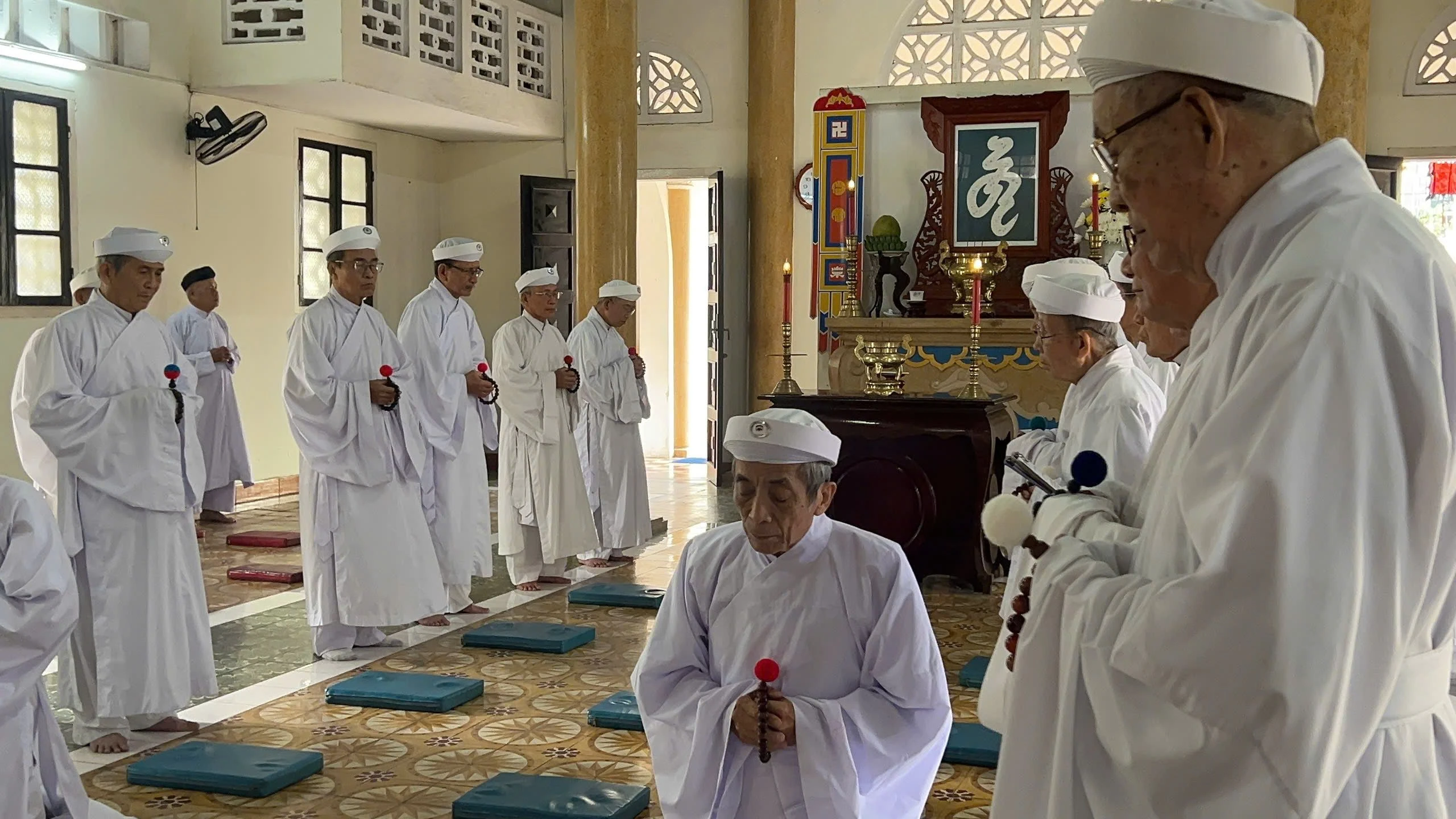 Hội Thánh tổ chức lễ bái mạng chức vụ Đầu Họ đạo và kỷ niệm ngày thành đạo của Đạo trưởng Bảo Pháp Chơn Quân Thanh Long – Hiệp kỵ chư chức sắc Hiệp Thiên Đài. – ảnh 3