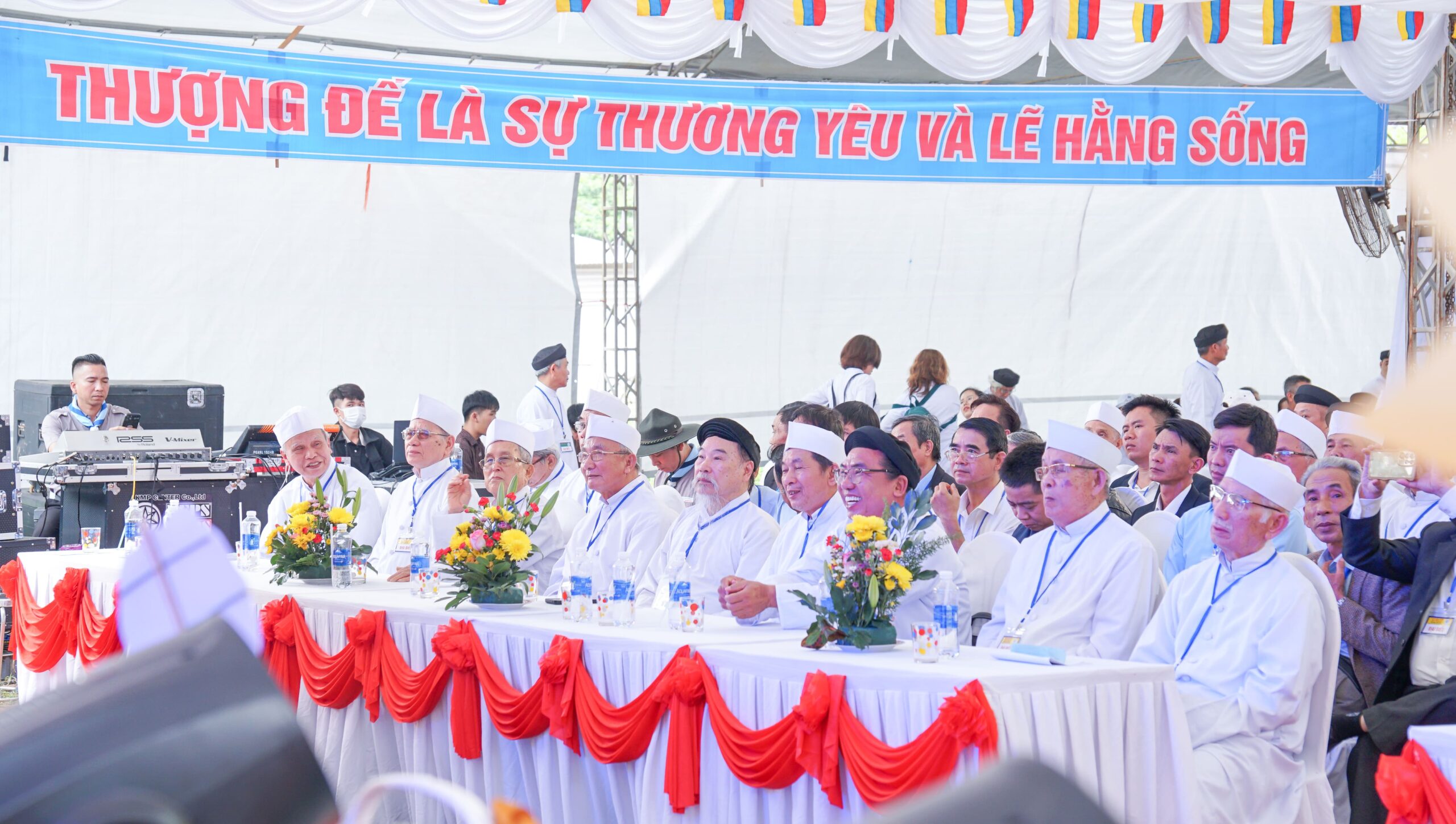 Lễ kỷ niệm 90 năm thành lập Họ đạo Linh Bửu – ảnh 10