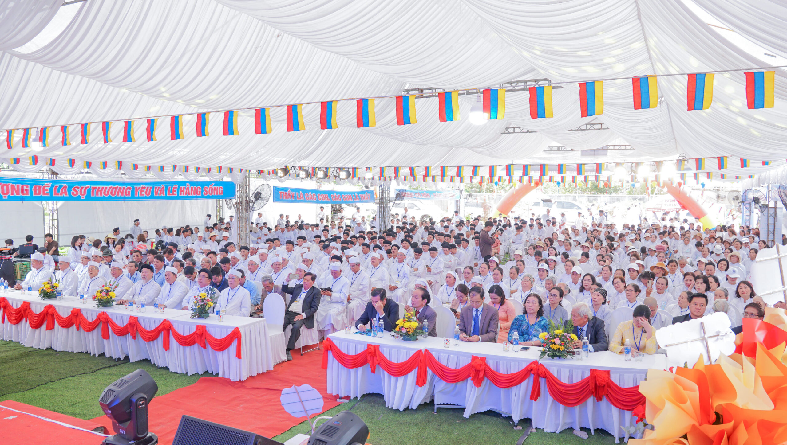Lễ kỷ niệm 90 năm thành lập Họ đạo Linh Bửu – ảnh 12