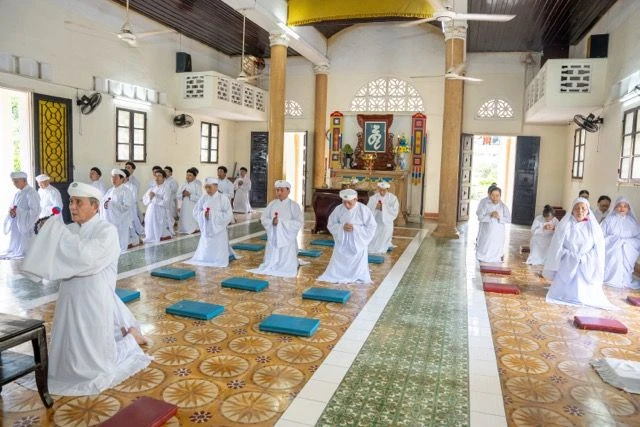 Tổ chức kiểm tra cuối kỳ và hướng dẫn luận văn tốt nghiệp khóa Trung Châu 1 – ảnh 16