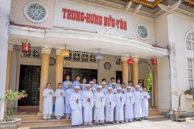 Tổ chức kiểm tra cuối kỳ và hướng dẫn luận văn tốt nghiệp khóa Trung Châu 1 – ảnh 4