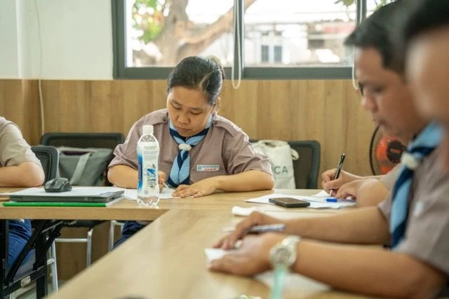 Tổ chức kiểm tra cuối kỳ và hướng dẫn luận văn tốt nghiệp khóa Trung Châu 1 – ảnh 7