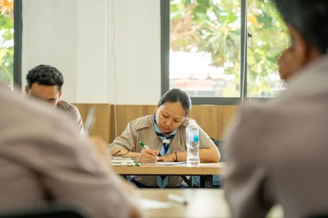 Tổ chức kiểm tra cuối kỳ và hướng dẫn luận văn tốt nghiệp khóa Trung Châu 1 – ảnh 9
